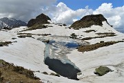 03 In disgelo il Laghetto di Pietra Quadra (2100 m)